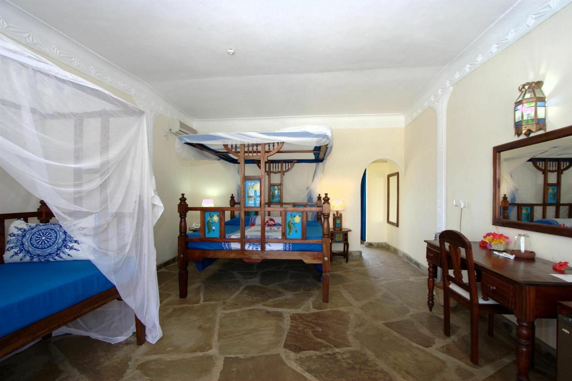 Hotel Jumbo Watamu Esterno foto